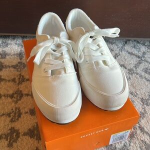 New Rocket Dog Verve White Canvas Sneaker
